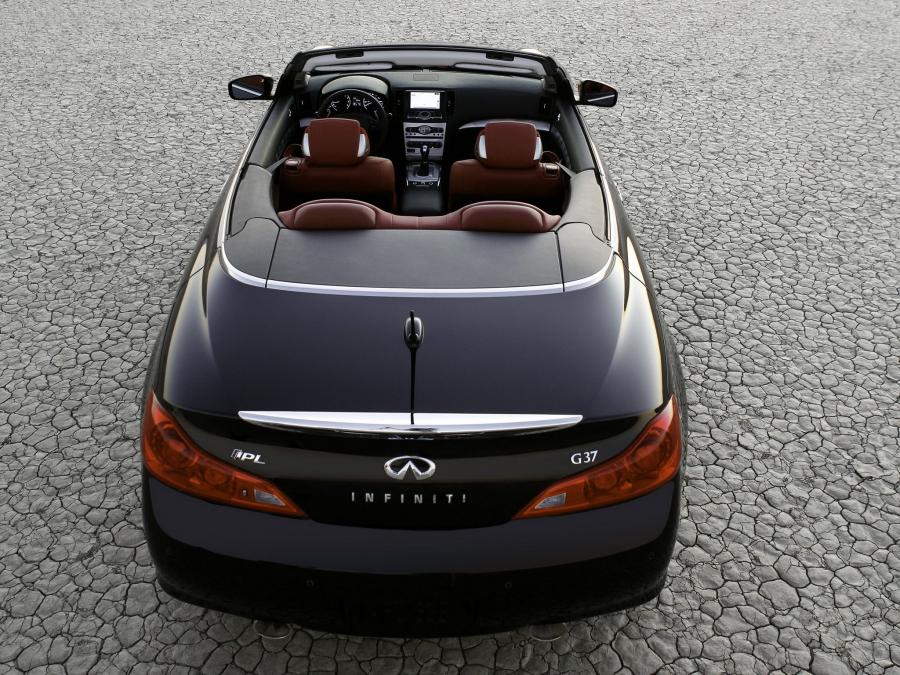 Infiniti G37 IPL Convertible 2012 года  (фото 4 из 17)
